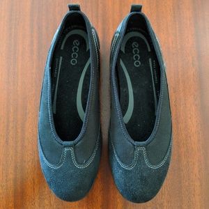 Ecco Sporty Ballet Flats!  Black Size 38 - US 8